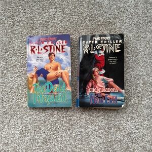 Scholastic Fear Street Super Chiller Books - Blue and Black Covers